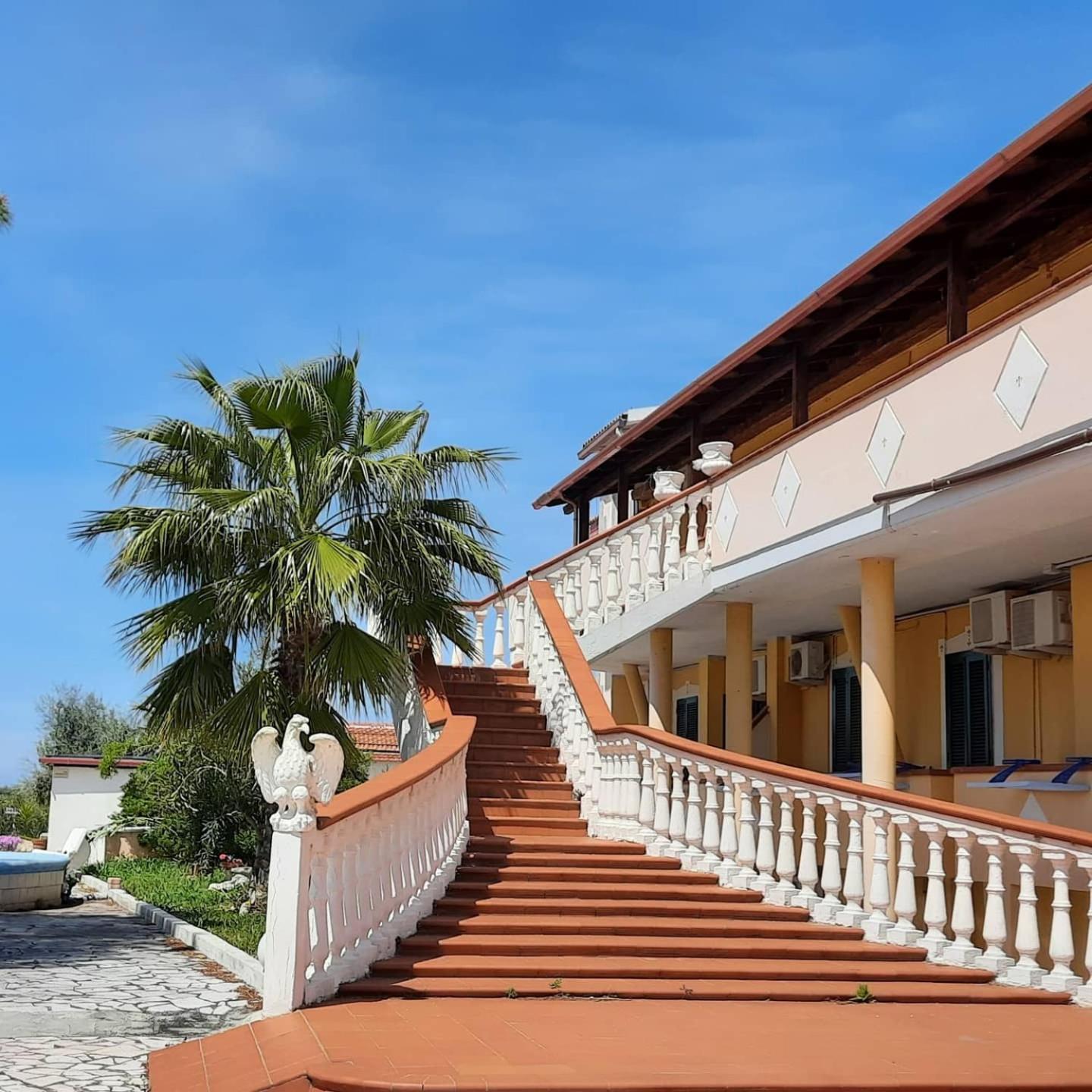 Residence Parco Del Sole Роди-Гарганико Экстерьер фото
